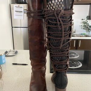 Freebird by Steven Carver size 7